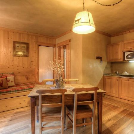 B&B Residence Checrouit Courmayeur Exteriér fotografie