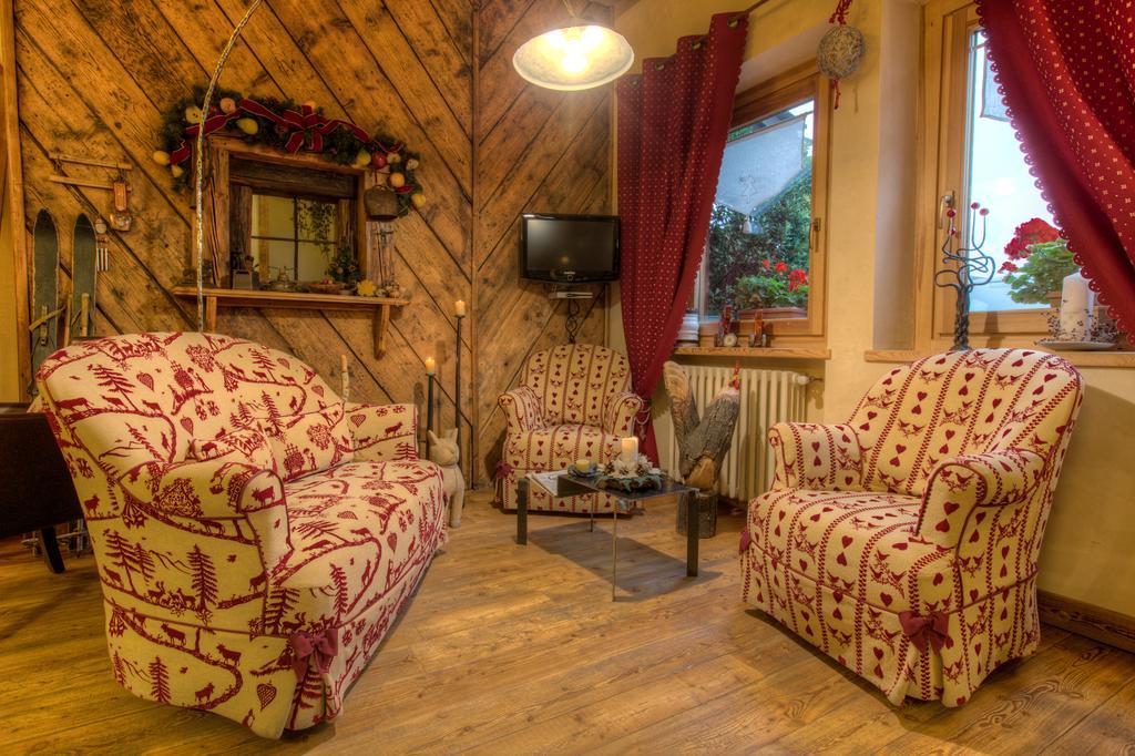 B&B Residence Checrouit Courmayeur Exteriér fotografie