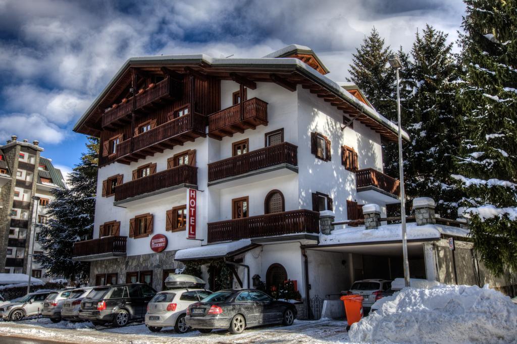B&B Residence Checrouit Courmayeur Exteriér fotografie