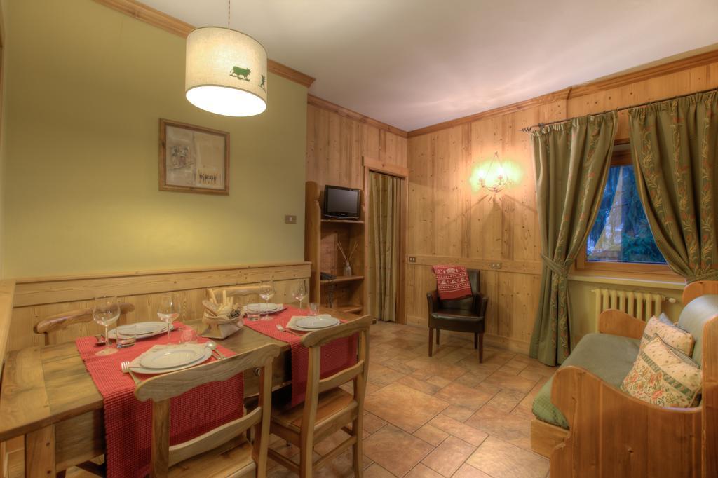 B&B Residence Checrouit Courmayeur Pokoj fotografie