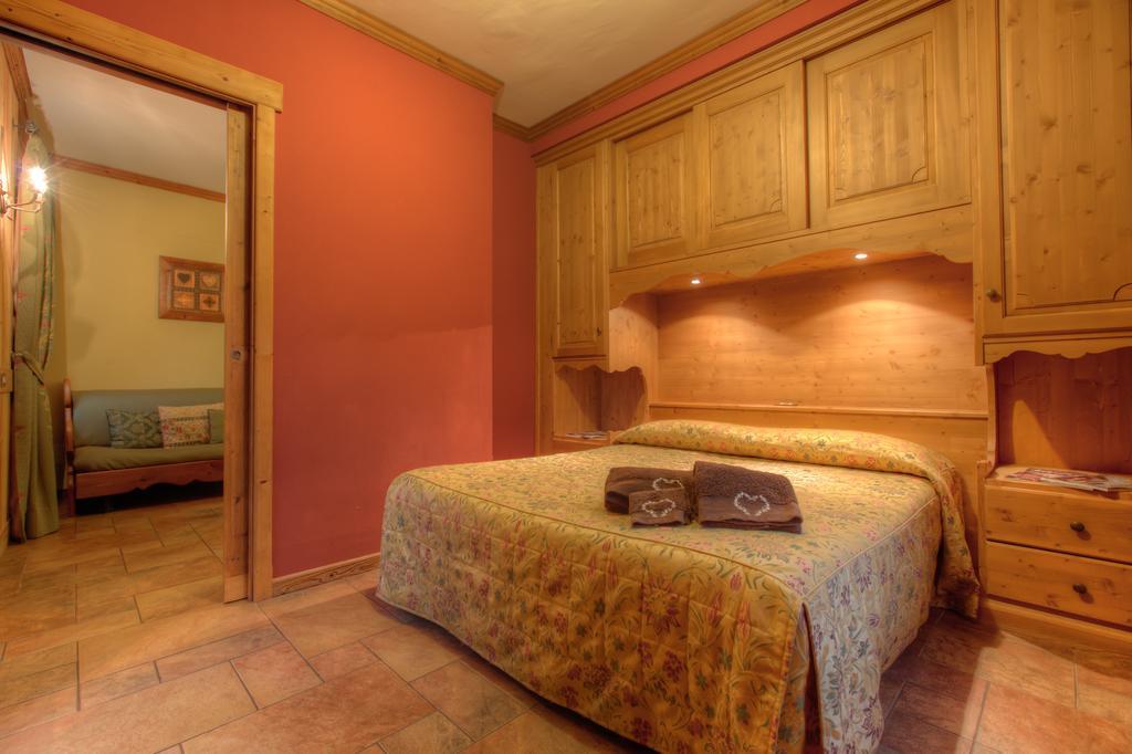 B&B Residence Checrouit Courmayeur Exteriér fotografie