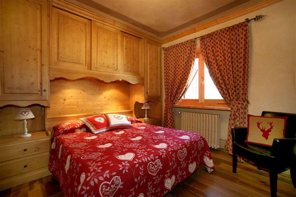 B&B Residence Checrouit Courmayeur Exteriér fotografie