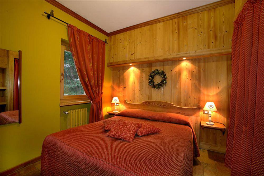 B&B Residence Checrouit Courmayeur Exteriér fotografie
