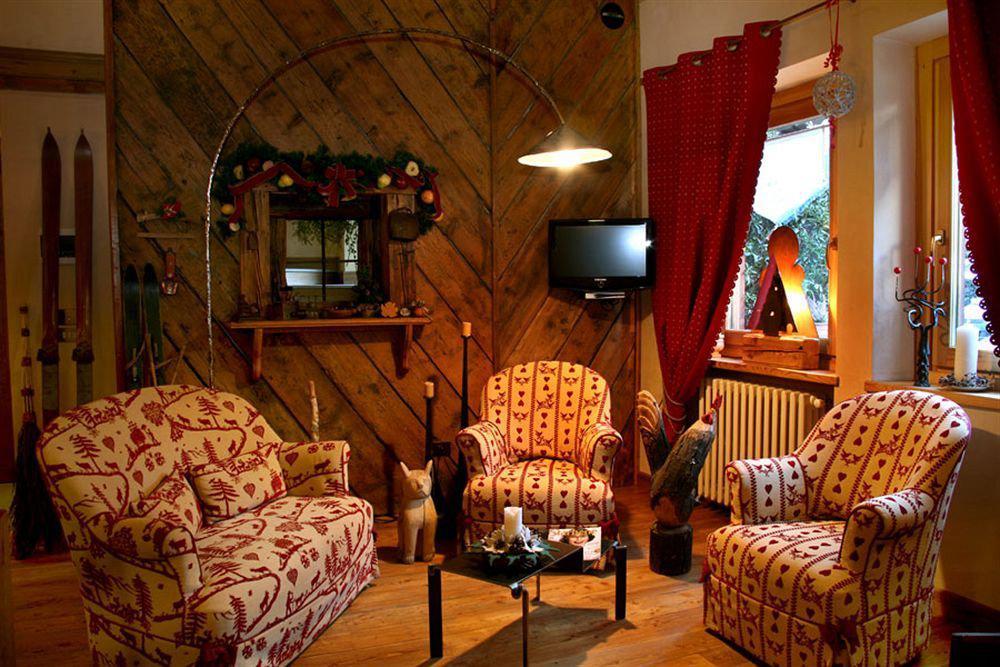 B&B Residence Checrouit Courmayeur Exteriér fotografie