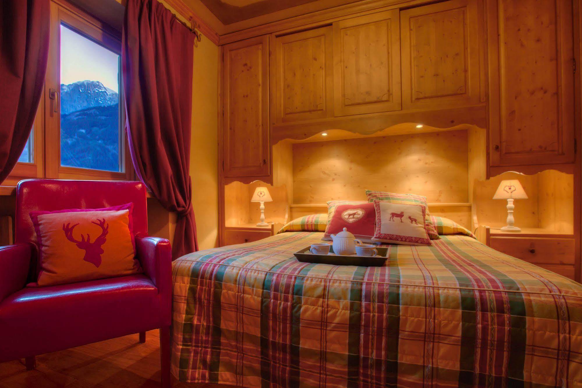 B&B Residence Checrouit Courmayeur Exteriér fotografie