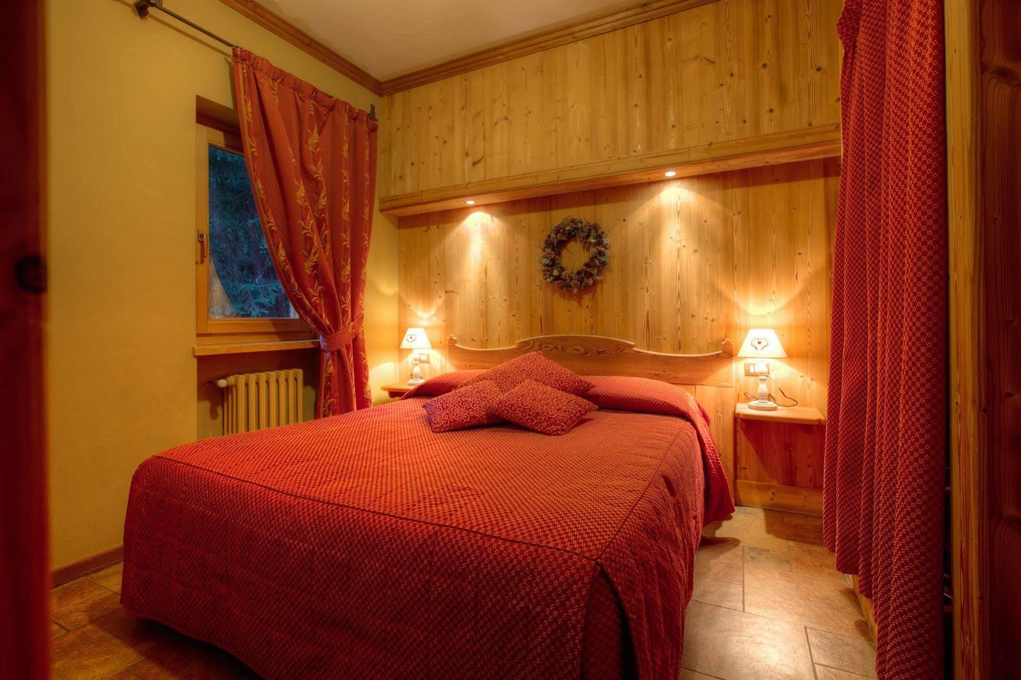 B&B Residence Checrouit Courmayeur Exteriér fotografie