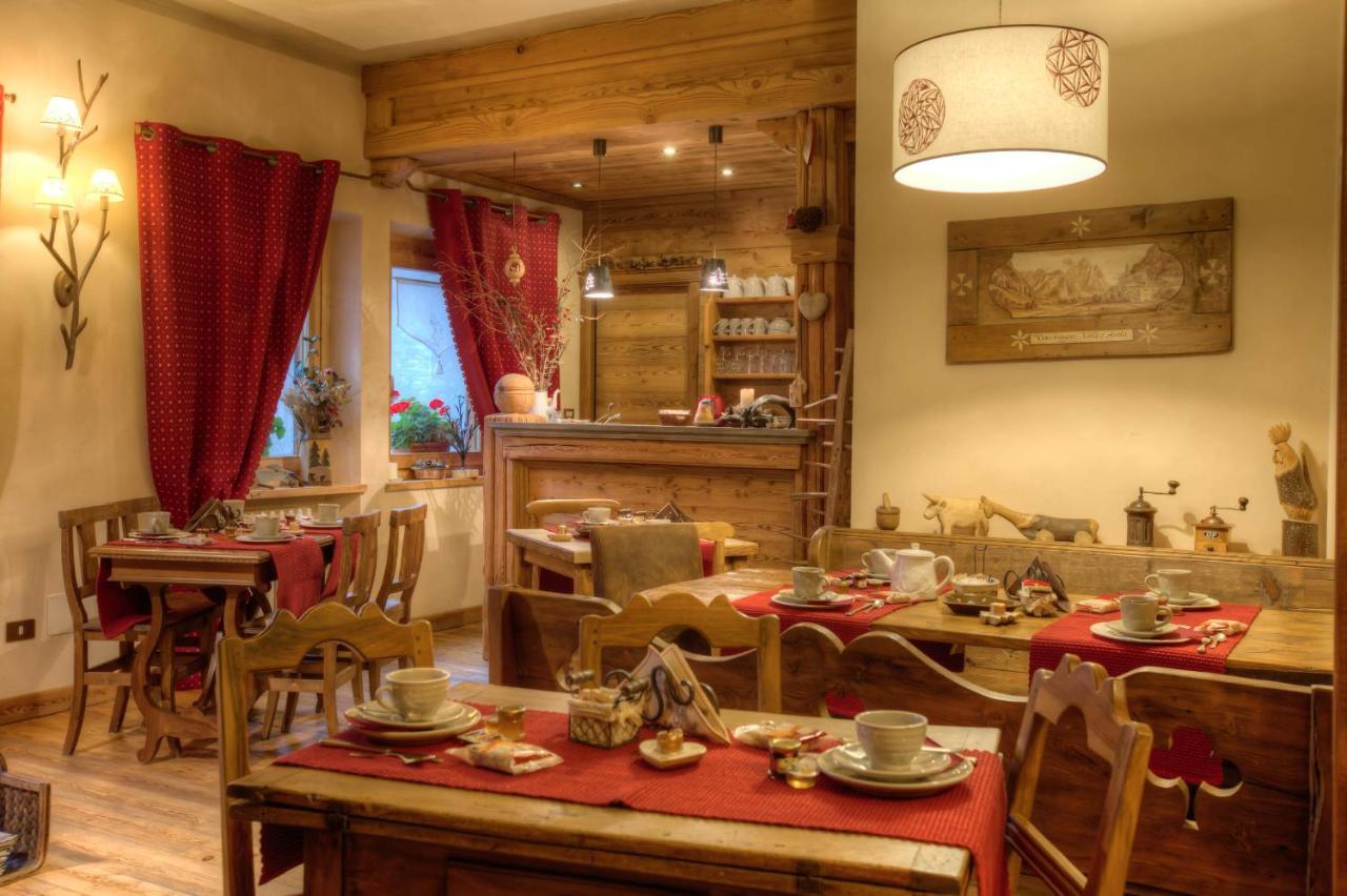 B&B Residence Checrouit Courmayeur Exteriér fotografie